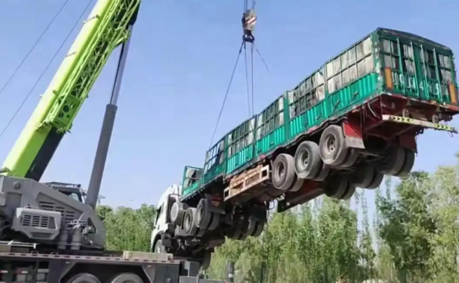 博乐道路脱困救援案例
